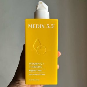 Medix 5.5 Vitamin C + Turmeric Brighten + Firm Body Cream